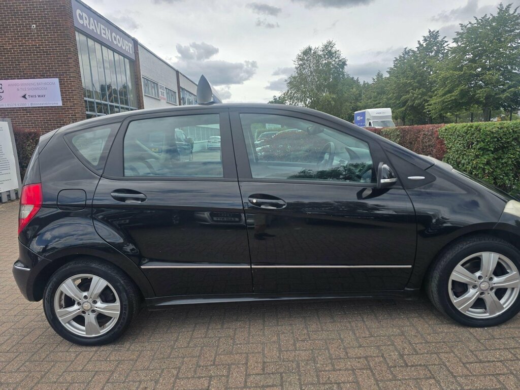 Mercedes-Benz A Class 1.7 A180 Avantgarde Se Hatchback Cvt 1 Grey #12