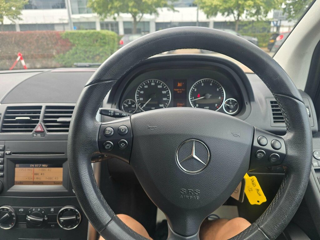 Mercedes-Benz A Class 1.7 A180 Avantgarde Se Hatchback Cvt 1 Grey #15
