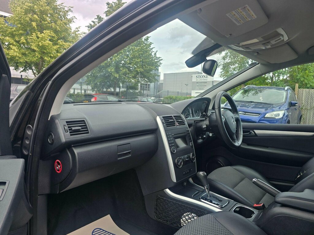 Mercedes-Benz A Class 1.5 A160 Avantgarde Se Cvt Black #6