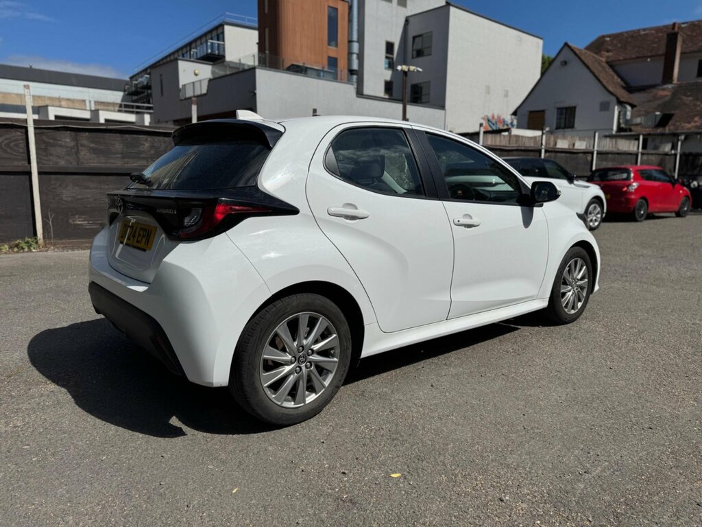 Toyota Yaris 1.5 Vvt-h Icon E-cvt Euro 6 Ss White #5