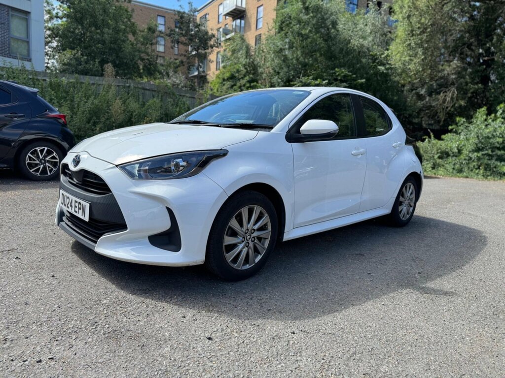 Toyota Yaris 1.5 Vvt-h Icon E-cvt Euro 6 Ss White #6
