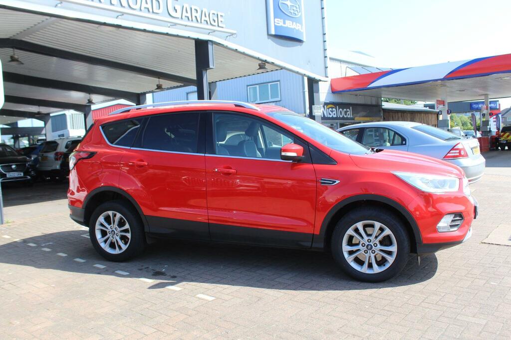 Ford Kuga Suv VO67LWV Red #3