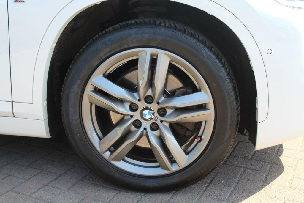 BMW X1 X1 Xdrive20i M Sport White #2