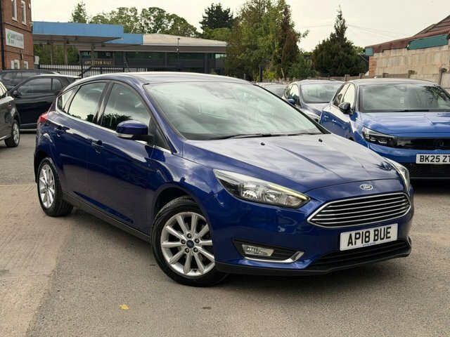Ford Focus 1.0T Ecoboost Titanium Hatchback E AP18BUE Blue