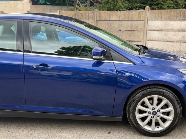 Ford Focus 1.0T Ecoboost Titanium Hatchback E AP18BUE Blue #5