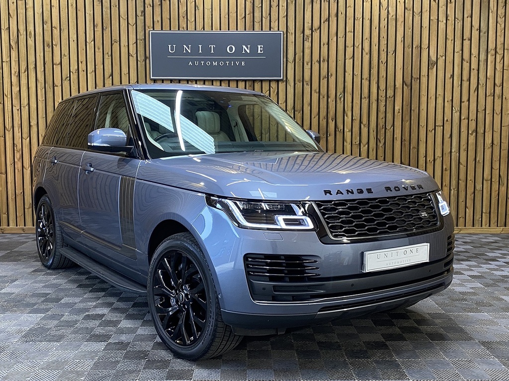 Land Rover Range Rover P400e Vogue Se Blue