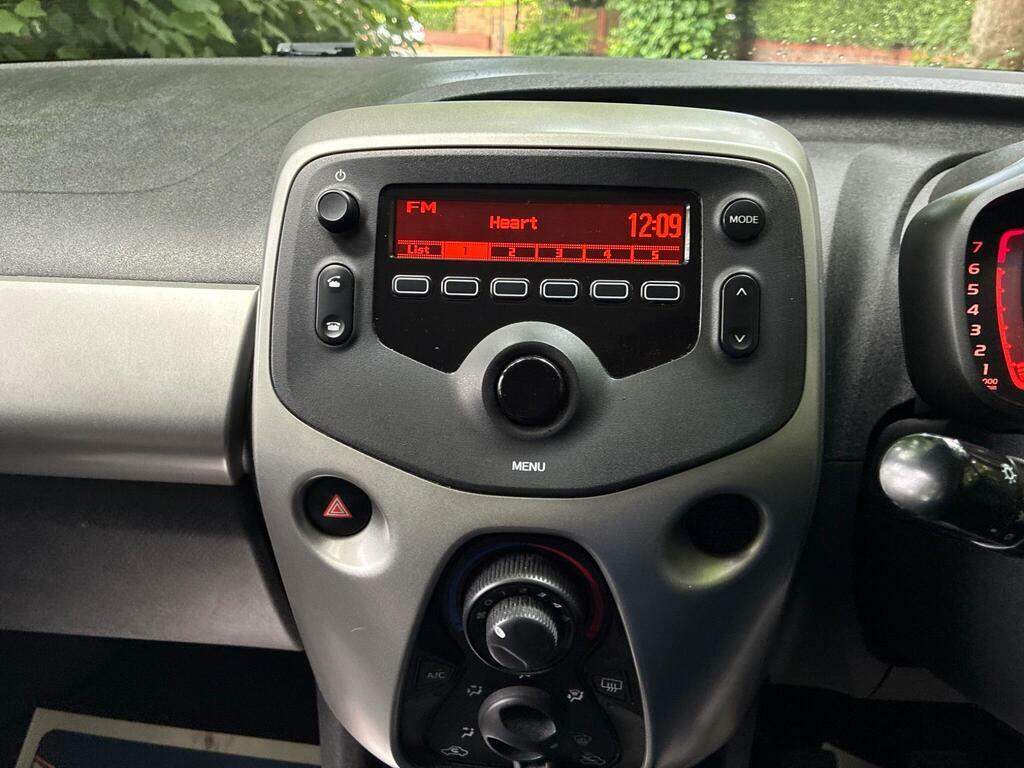 Toyota Aygo Vvt-i X-cite 2 #14