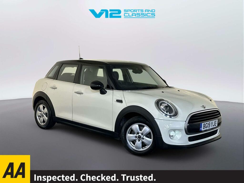 Mini Hatch 1.5 Cooper Classic Hatchback Eur BG19YJE White