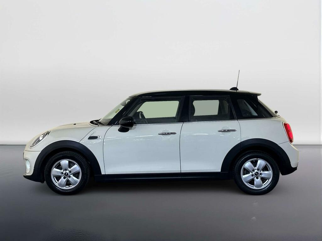 Mini Hatch 1.5 Cooper Classic Hatchback Eur BG19YJE White #5