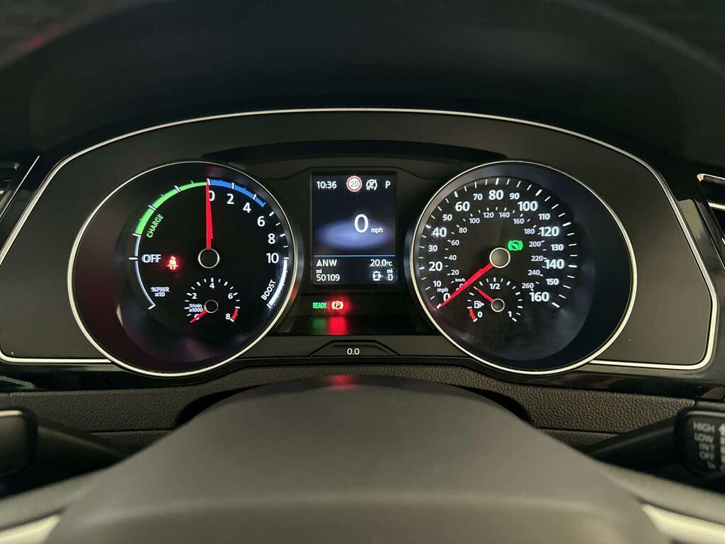 Volkswagen Passat 2.0 Tdi Evo Scr R-line Dsg Grey #16