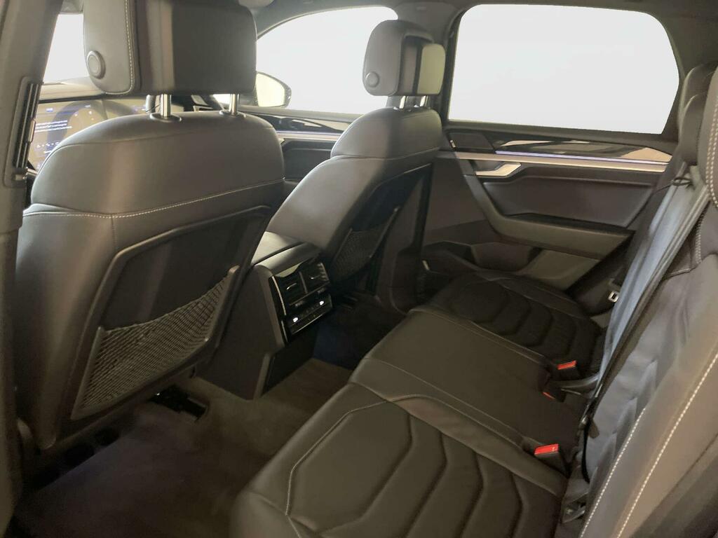 Volkswagen Touareg 3L R-line Tech Black #12