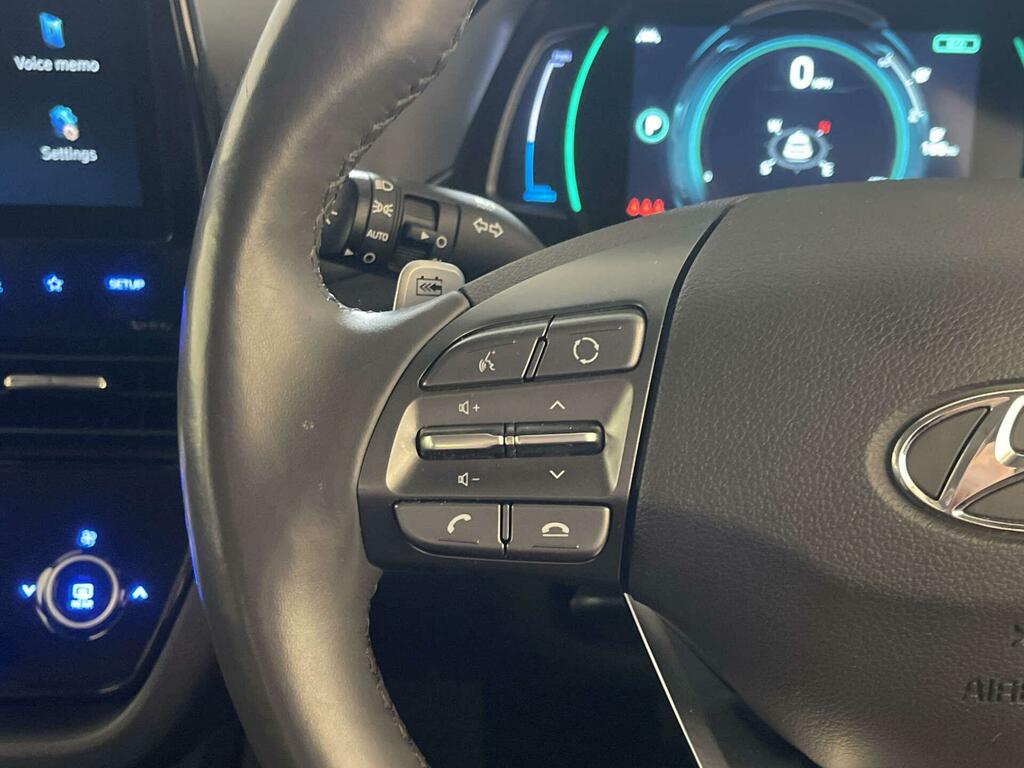 Hyundai Ioniq Premium Black #15