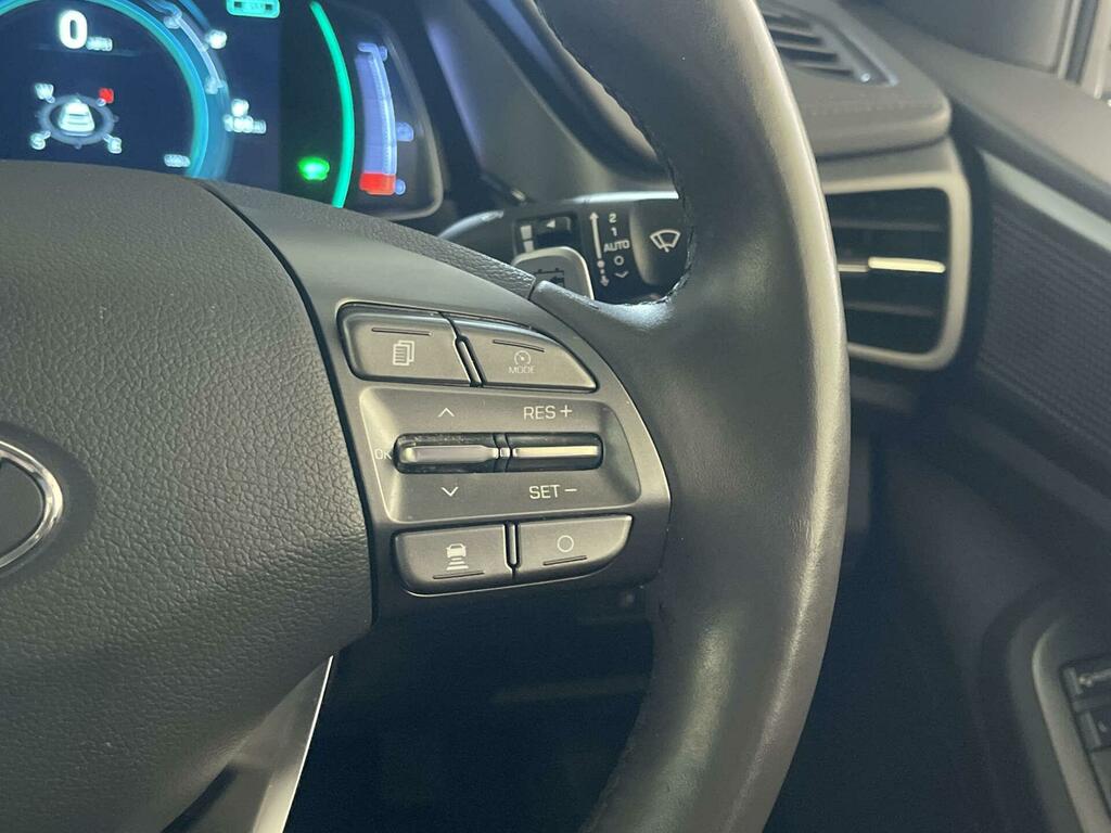 Hyundai Ioniq Premium Black #17