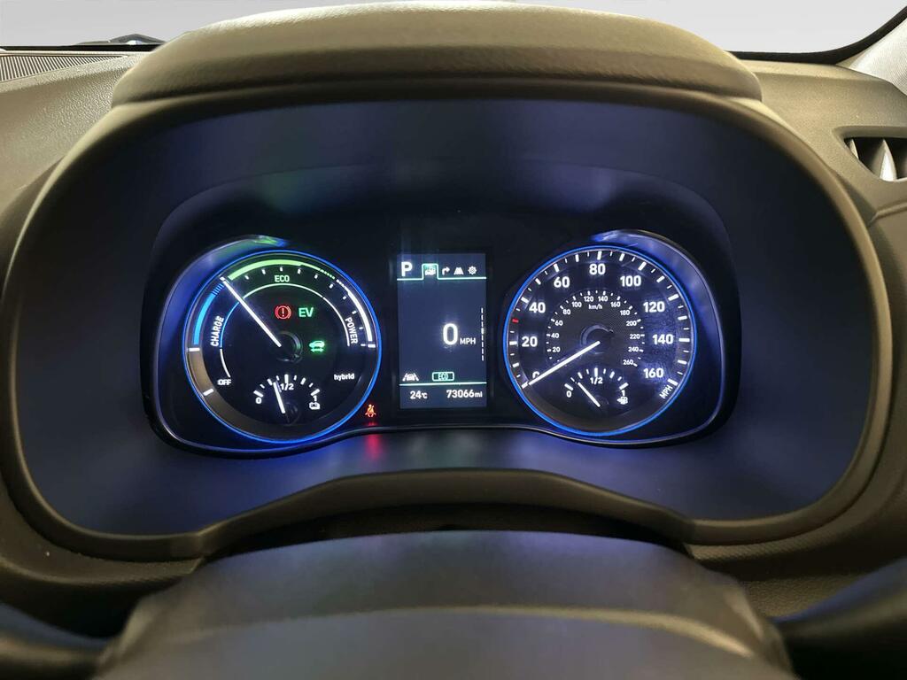 Hyundai Kona T-gdi Play White #17