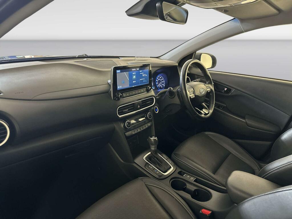 Hyundai Kona T-gdi Play White #10