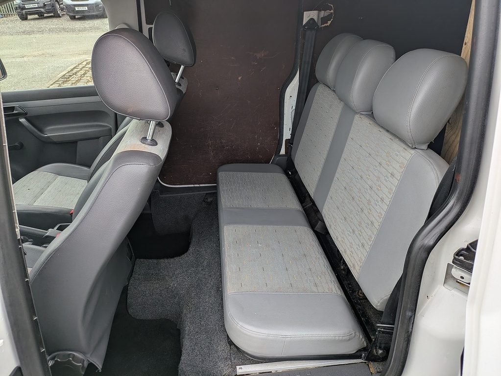 Volkswagen Caddy Maxi Maxi 1.6 C20 Tdi Kombi 102 Bhpcrew Cab Mot Jan White #17