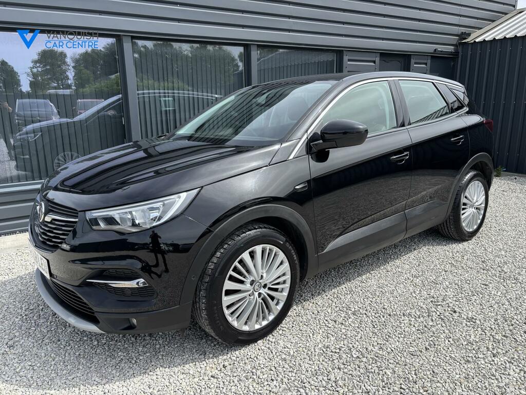 Vauxhall Grandland X 1.5 Turbo D Blueinjection Tech Line Nav Suv Di DS68LEU Black #4