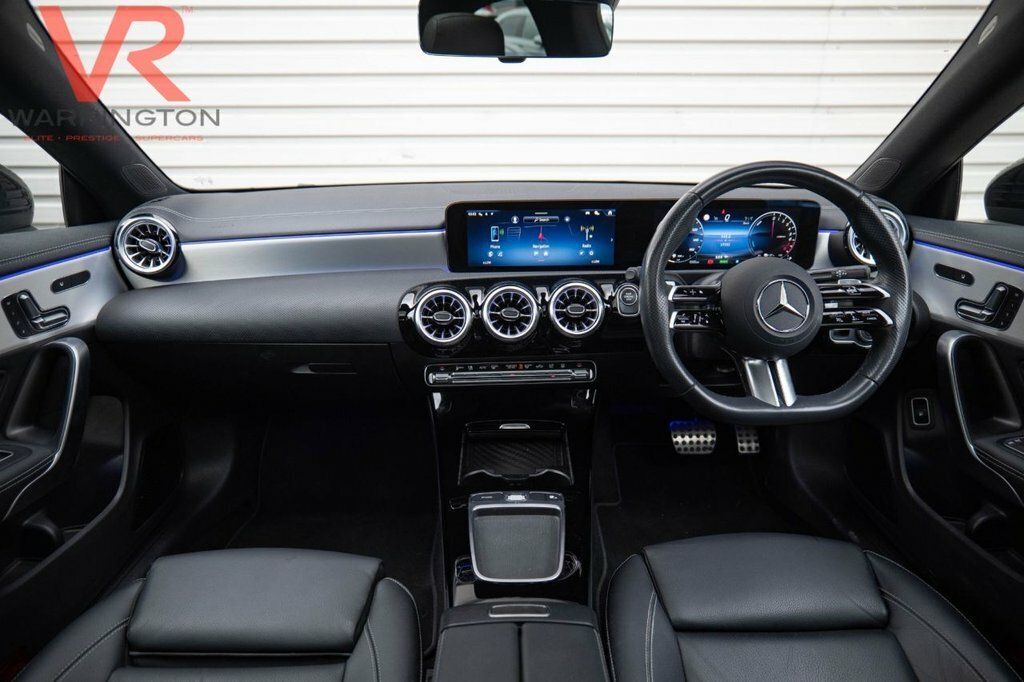 Mercedes-Benz CLA Class 1.3L Amg Line Black #2