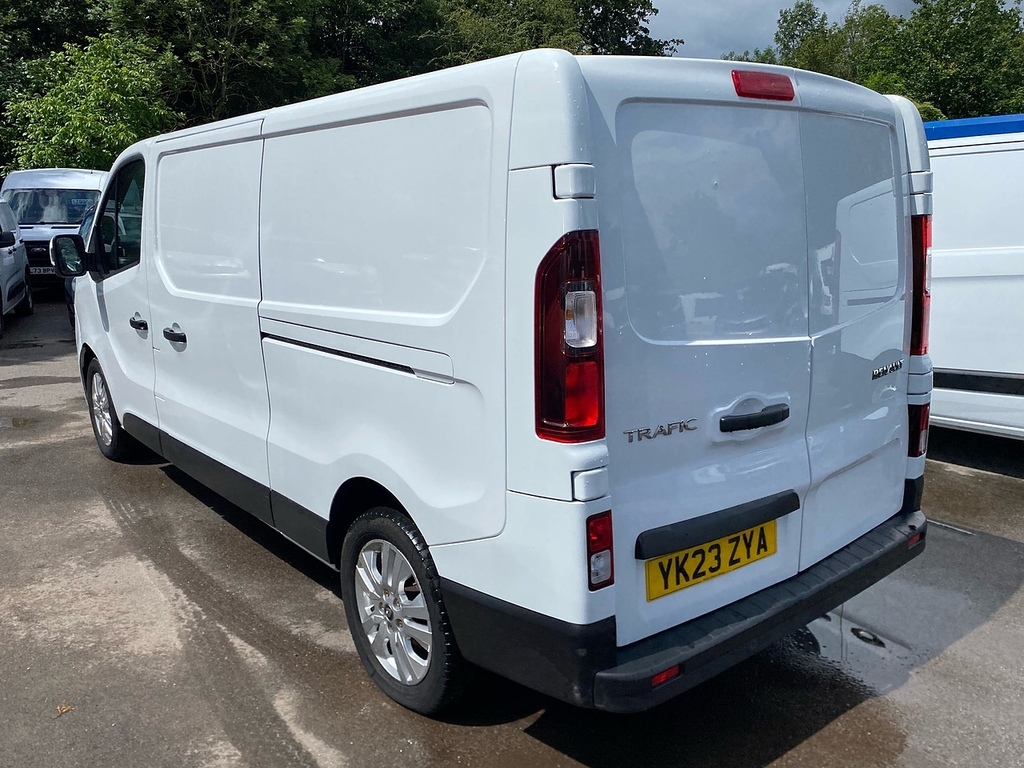 Renault Trafic 2.0 Dci Blue Ll30 Extra Panel Van Manua YK23ZYA White #5