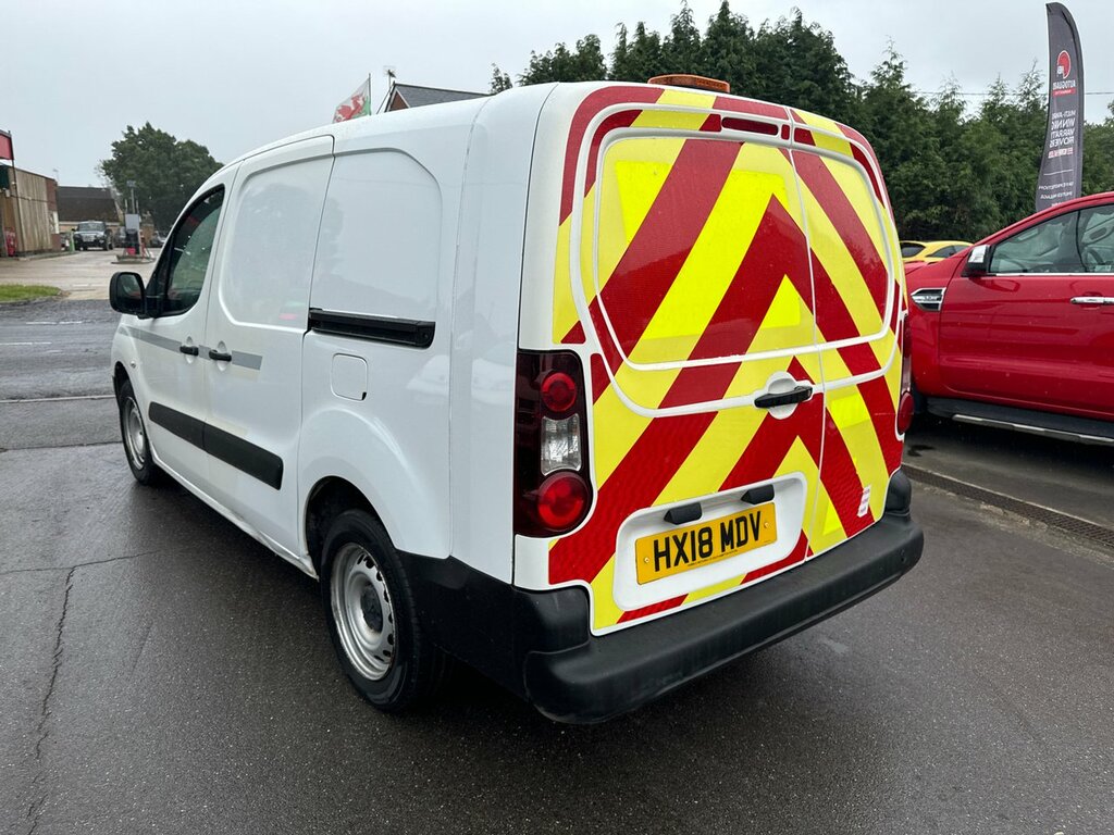 Peugeot Partner 1.6 Bluehdi 756 S Panel Van 6Dr L2 White #4