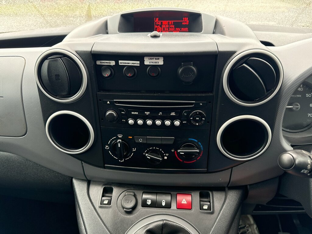 Peugeot Partner 850 Se 1.6 Bluehdi 100 Van Non Start Stop White #17