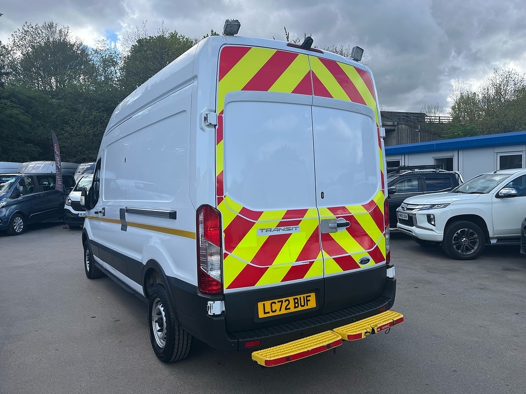Ford Transit Custom 2.0 350 Ecoblue Leader Panel Van LC72BUF White #5