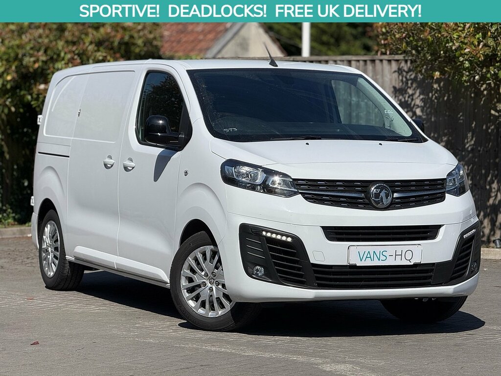 Vauxhall Vivaro Mpv White