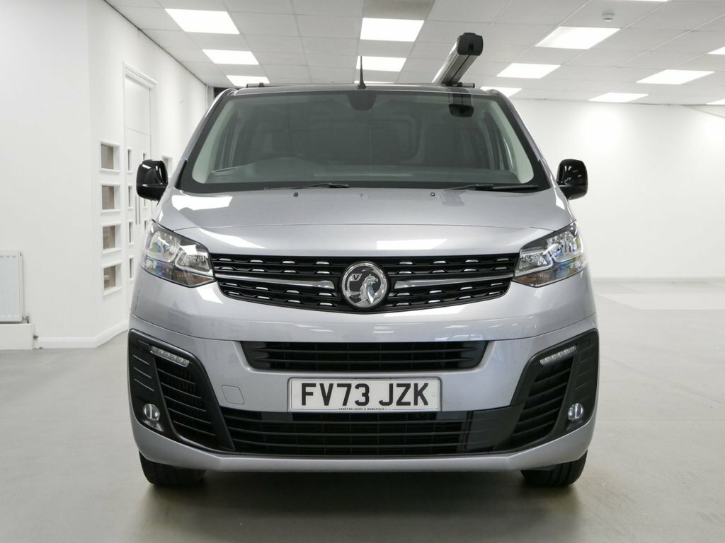 Vauxhall Vivaro 1.5L Turbo D 2700 Pro Panel Van 6Dr Grey #6