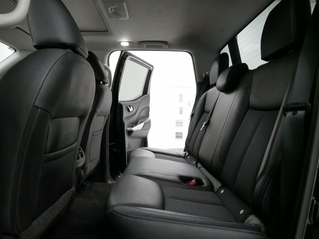 Nissan Navara 2.3L N-guard Grey #30
