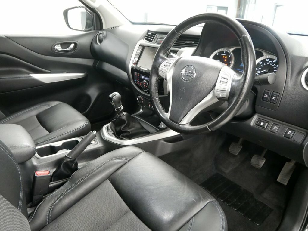 Nissan Navara 2.3L N-guard Grey #15