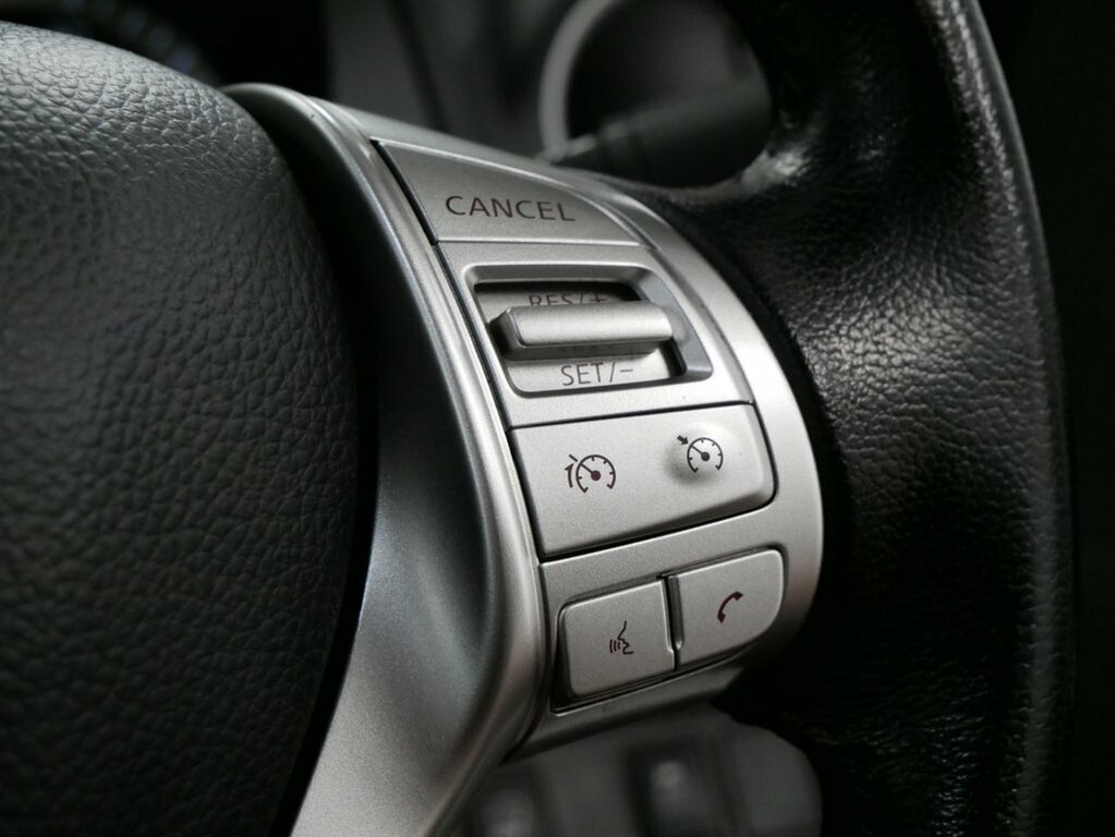 Nissan Navara 2.3L N-guard Grey #33