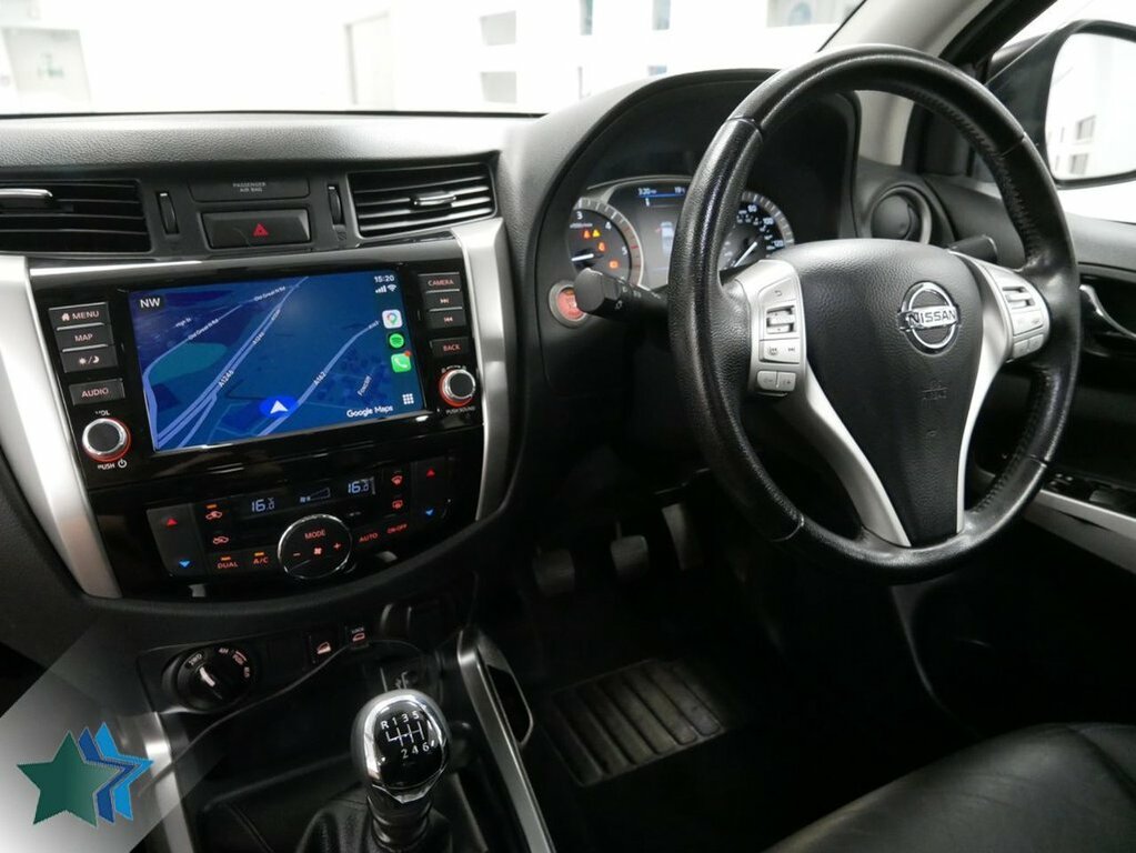 Nissan Navara 2.3L Dci N-guard Pickup Double Cab Manu Black #2