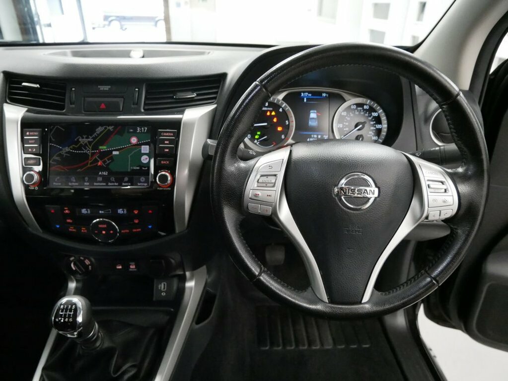 Nissan Navara 2.3L N-guard Grey #17