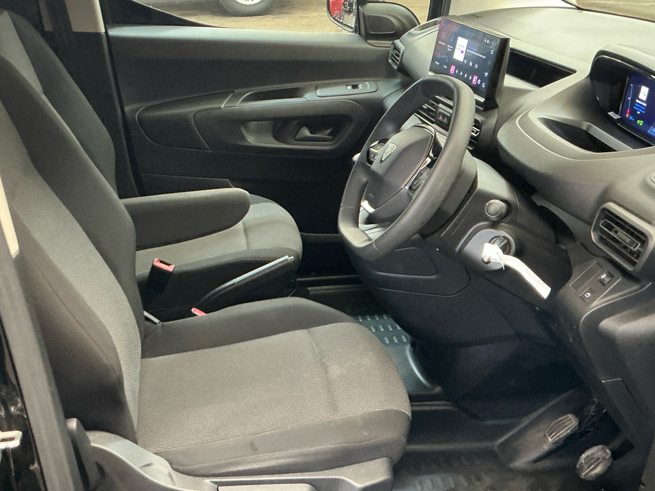 Peugeot Partner 1000 Professional Swb 1.5 Bluehdi 100Ps Black #3