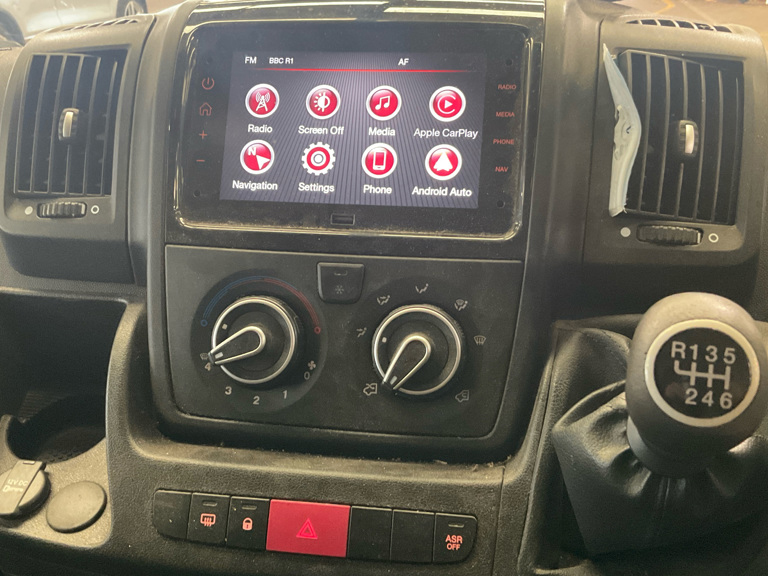 Peugeot Boxer 335 Professional Premium L2 H2 Mwb 2.2 Bluehdi 14 White #5