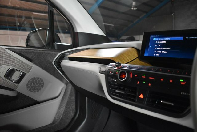 BMW i3 135Kw S 42Kwh 20In Alloy Harmon Kardon Black #20