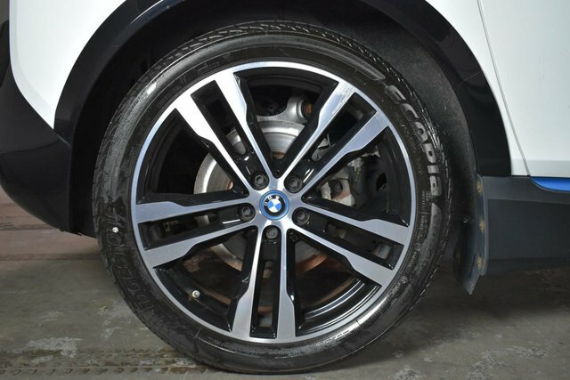 BMW i3 135Kw S 42Kwh 20In Alloy Harmon Kardon Black #30
