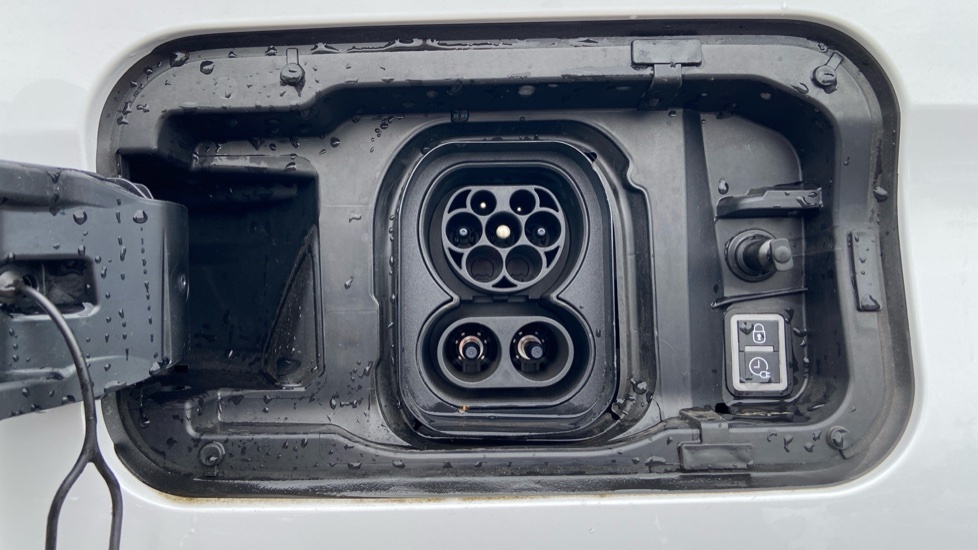Vauxhall Combo-e Life Pro White #3