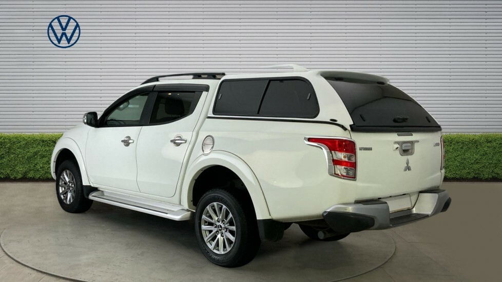 Mitsubishi L200 Pickup DY68HBH White #3