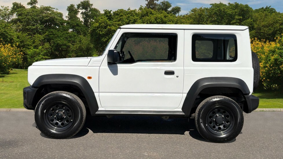 Suzuki Jimny Commercial White #3
