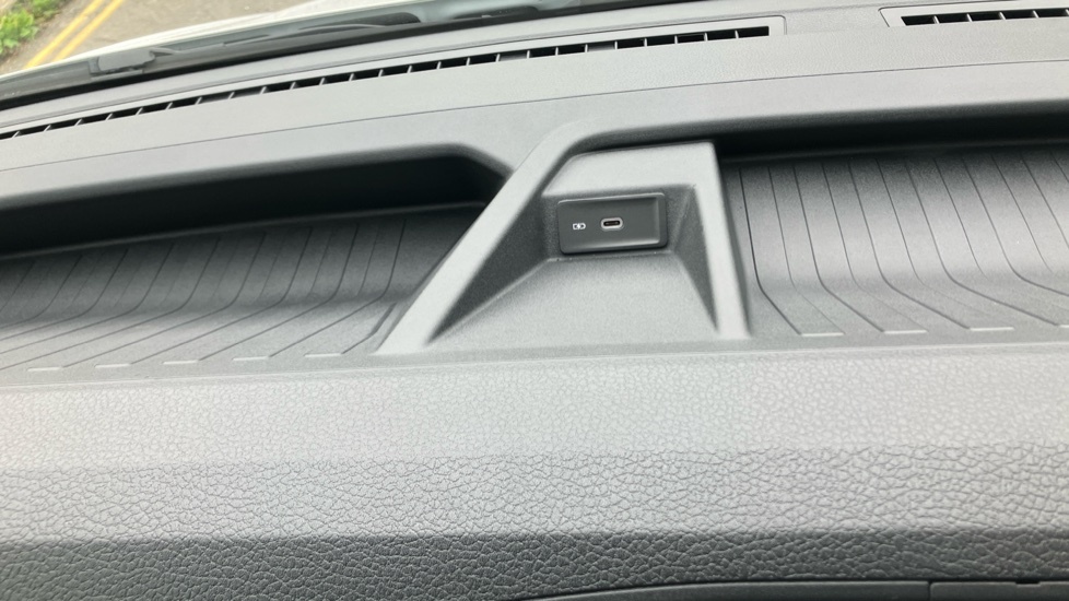 Volkswagen Crafter 2.0 Tdi 177Ps 4Motion Commerce High Roof Van Grey #26