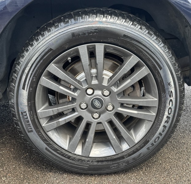 Land Rover  2016 3.0 Tdv6 255 Bhp Black #22