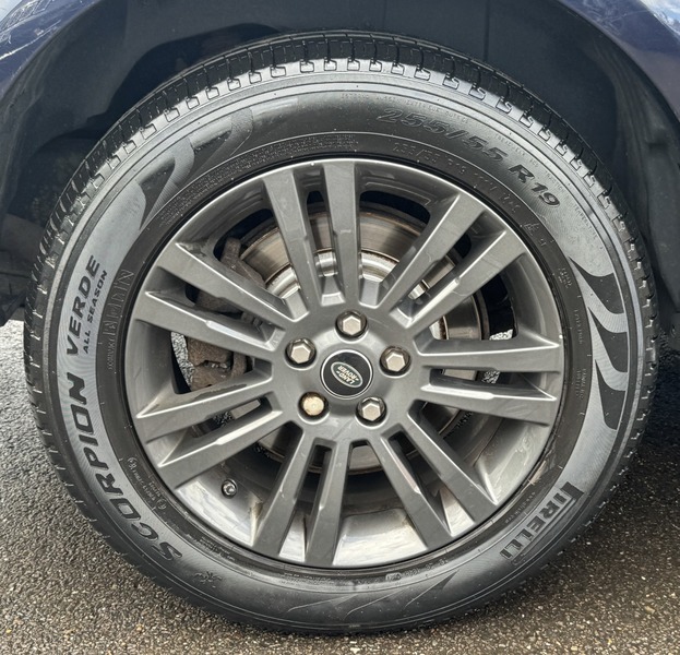 Land Rover  2016 3.0 Tdv6 255 Bhp Black #23