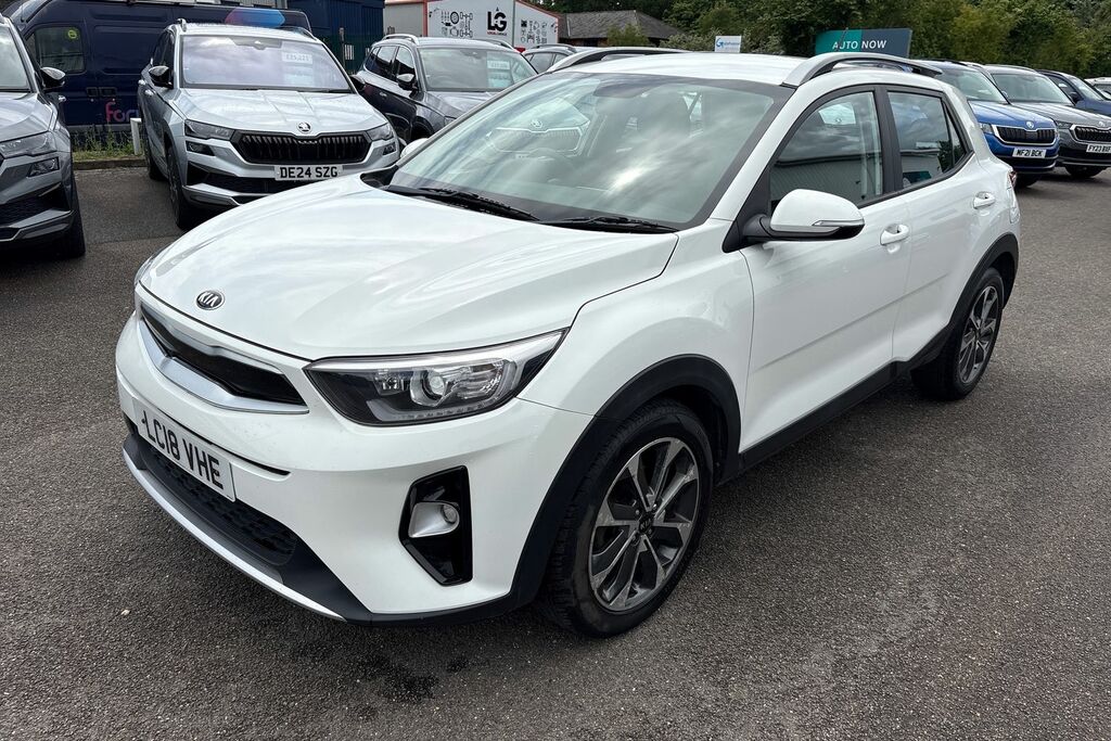 Kia Stonic Kia Stonic 1.6 Crdi 2 Suv Euro 6 LC18VHE White #6