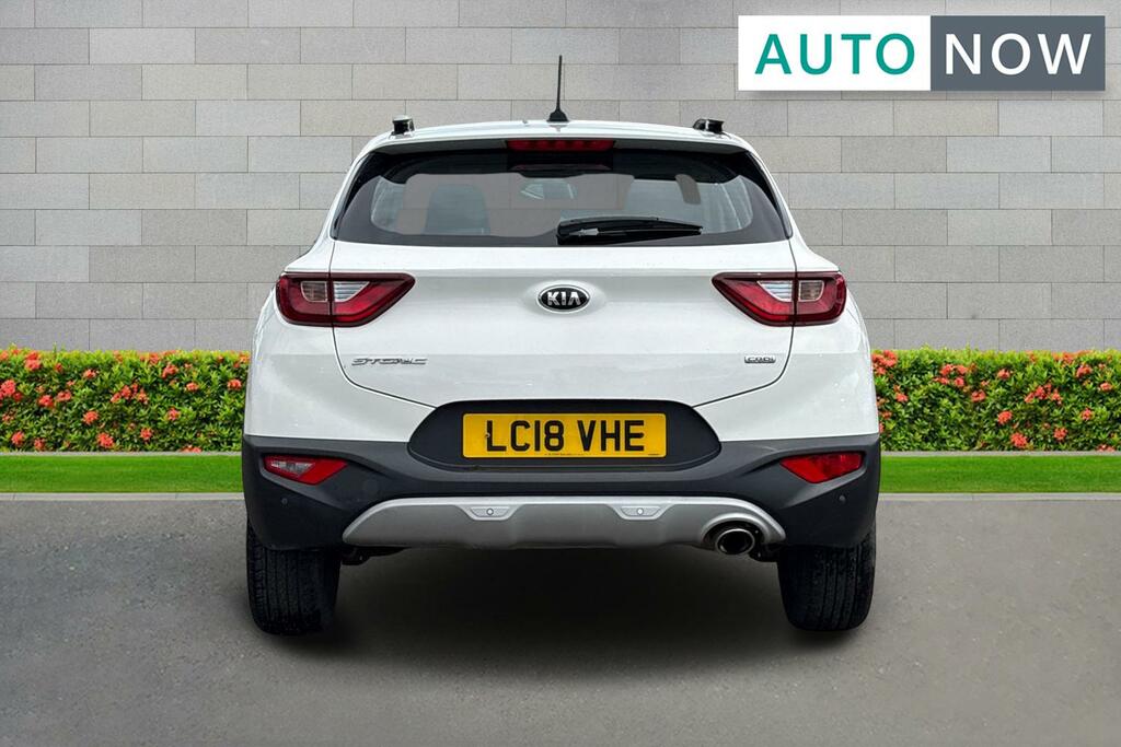 Kia Stonic Kia Stonic 1.6 Crdi 2 Suv Euro 6 LC18VHE White #2