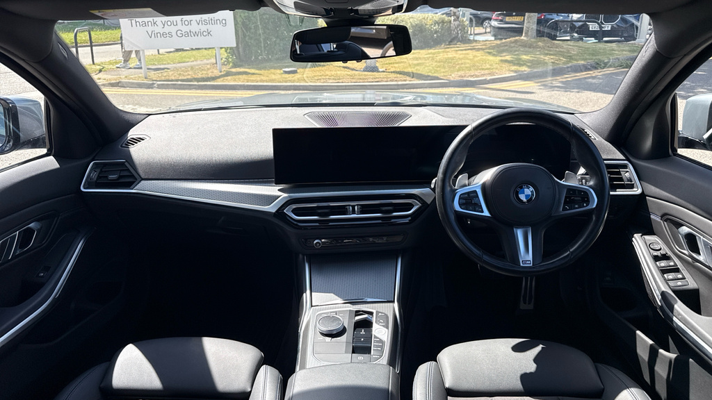 BMW 3 Series 320I M Sport Touring LD23NPP #4