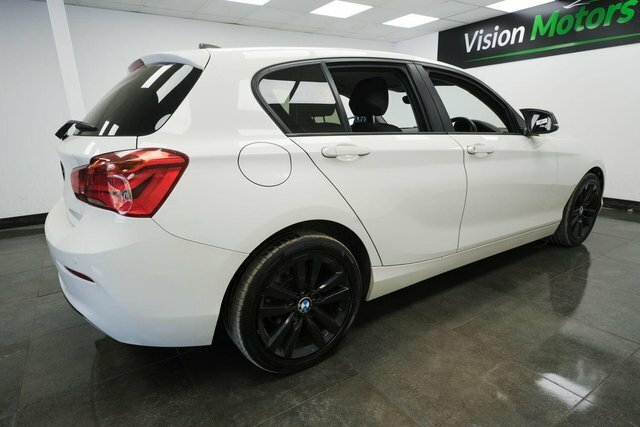 BMW 1 Series 1.5 118I Sport Euro 6 S S MA67CZJ White #3