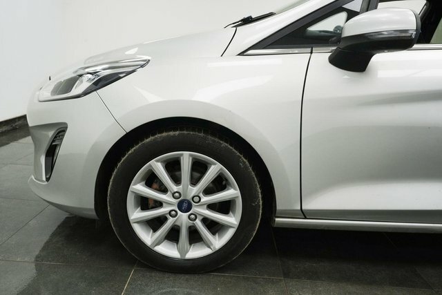 Ford Fiesta 1.0T Ecoboost Titanium Euro 6 S S KV67BPE Silver #5