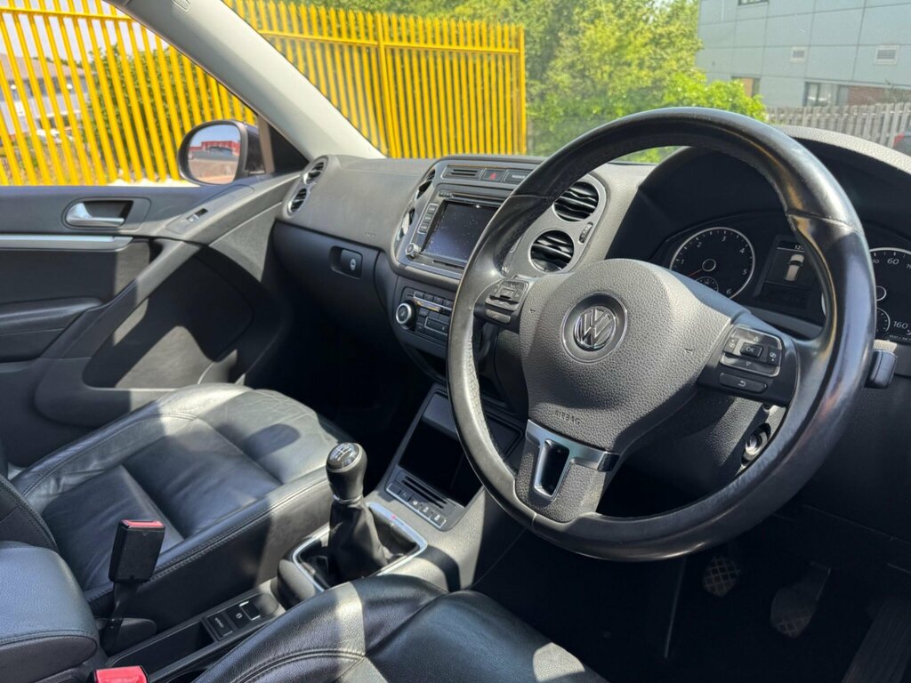 Volkswagen Tiguan 2.0 Tdi Bluemotion Tech Se White #9