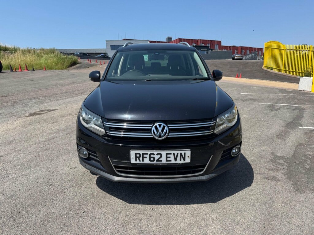 Volkswagen Tiguan 2.0 Tdi Bluemotion Tech Se 4Wd Euro 5 Ss Black #3